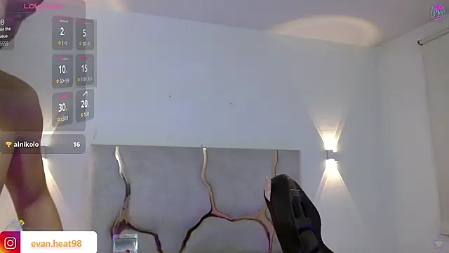 Snapshot of EVAN_TAY chatting on March 2, 2026, 5:08 am EVAN TAY online show from March 2, 2026, 5:08 am