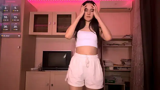 Kiaicatie online show from April 16, 2026, 5:36 pm