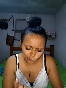 Snapshot of Daniela_Cruz_ chatting on May 7, 2026, 10:46 pm Daniela Cruz online show from May 7, 2026, 10:46 pm