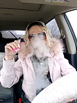 BeautifulFire23 online show from April 7, 2026, 2:52 pm