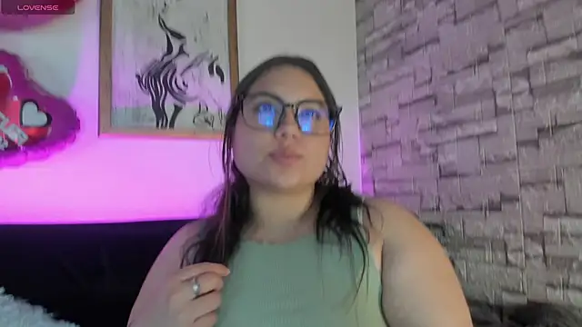 DREAMBOO  online show from February 17, 2026, 2:42 am