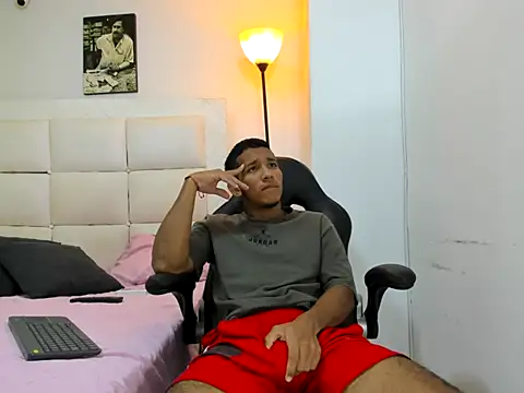 Snapshot of ricky_spensar23cm_ chatting on February 15, 2026, 2:12 am ricky spensar23cm online show from February 15, 2026, 2:12 am