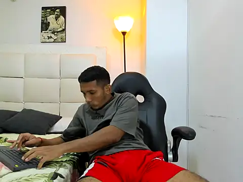 Snapshot of ricky_spensar23cm_ chatting on February 10, 2026, 2:10 am ricky spensar23cm online show from February 10, 2026, 2:10 am