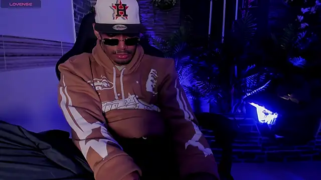 Rpoolrboy online show from April 7, 2026, 4:14 am