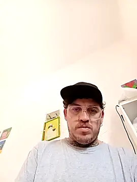 helloandi online show from April 18, 2026, 5:26 pm