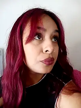 Snapshot of EmiilyFoxx09 chatting on March 2, 2026, 2:24 pm EmiilyFoxx09 online show from March 2, 2026, 2:24 pm