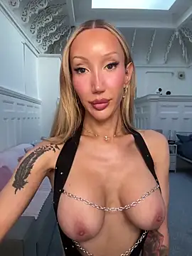Allana29 online show from June 10, 2026, 8:10 pm
