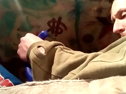 nighttimebutterfly online show from March 4, 2026, 9:17 am