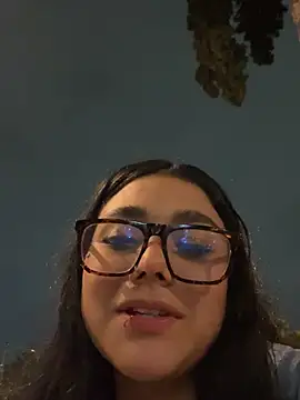 Snapshot of Violetta_pinkk1 chatting on February 13, 2026, 3:28 am Violetta pinkk1 online show from February 13, 2026, 3:28 am