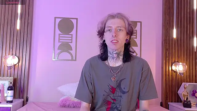 Snapshot of Hanna-Winchester chatting on February 9, 2026, 4:21 am Hanna-Winchester online show from February 9, 2026, 4:21 am