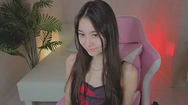 Nicole Brownie online show from June 1, 2026, 12:44 am