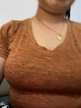 Puka2001 online show from April 10, 2026, 2:18 am