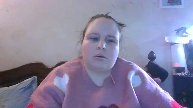 Snapshot of Sarahtjeuh_ chatting on February 4, 2026, 4:02 pm Sarahtjeuh online show from February 4, 2026, 4:02 pm