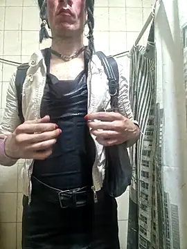 Snapshot of veronicatvcroosleather chatting on February 23, 2026, 9:59 pm veronicatvcroosleather online show from February 23, 2026, 9:59 pm