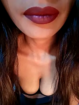 Snapshot of Sexyy_Alex__ chatting on February 6, 2026, 5:36 am Sexyy Alex online show from February 6, 2026, 5:36 am