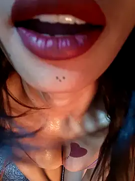 Snapshot of Sexyy_Alex__ chatting on February 21, 2026, 5:53 am Sexyy Alex online show from February 21, 2026, 5:53 am