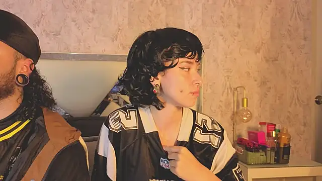 Benny and Mark online show from April 15, 2026, 3:01 am