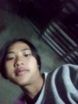 Snapshot of Hoa-tuylip chatting on February 2, 2026, 10:42 pm Hoa-tuylip online show from February 2, 2026, 10:42 pm