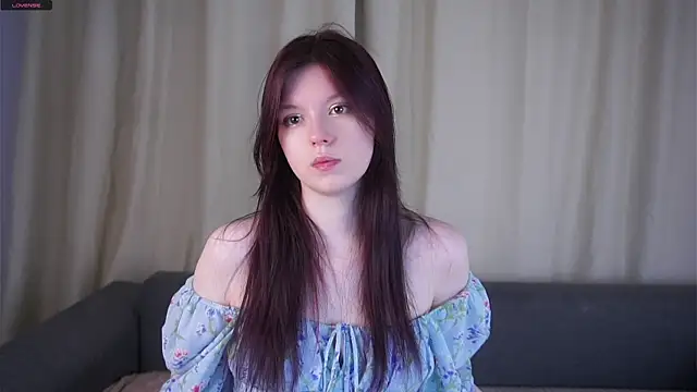 SelmaCarolfi online show from April 15, 2026, 1:44 am