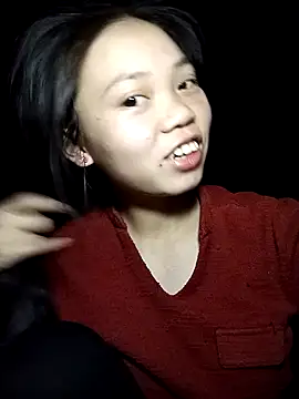 Snapshot of derylove_ chatting on February 23, 2026, 1:40 am derylove online show from February 23, 2026, 1:40 am