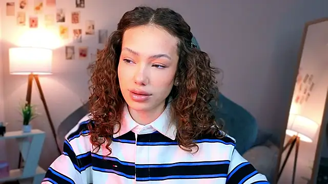 Snapshot of nexorine chatting on February 23, 2026, 5:52 am nexorine online show from February 23, 2026, 5:52 am