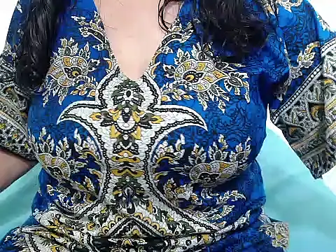 ElizabethMiler online show from February 11, 2026, 6:52 pm