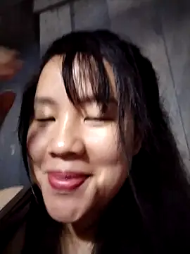 Lymimi online show from April 16, 2026, 9:39 pm