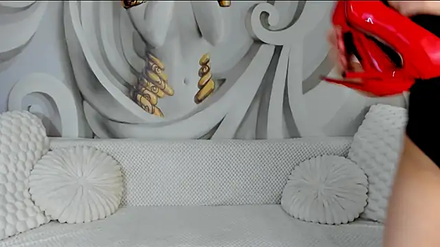 JessicaLee25 online show from April 17, 2026, 9:06 pm