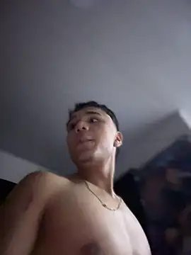 CreamKingg online show from February 1, 2026, 3:05 am