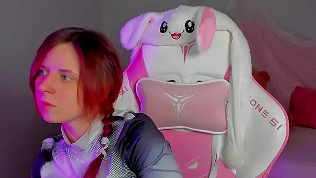 Snapshot of FreyaVey chatting on February 26, 2026, 5:29 am FreyaVey online show from February 26, 2026, 5:29 am