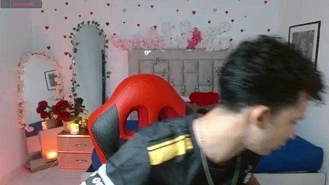 Caius fox online show from April 5, 2026, 11:28 am