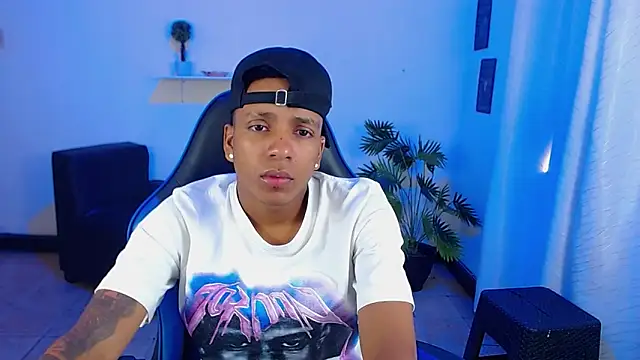 ostinn18 online show from March 9, 2026, 2:31 pm