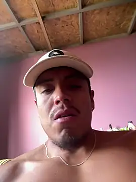 Snapshot of serranoandre chatting on July 5, 2026, 8:48 pm serranoandre online show from July 5, 2026, 8:48 pm