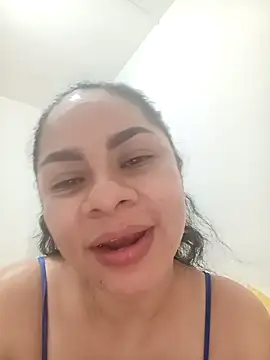 luna pinky online show from March 8, 2026, 2:04 am