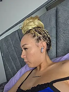 Snapshot of alaia_princess chatting on May 12, 2026, 11:22 pm alaia princess online show from May 12, 2026, 11:22 pm