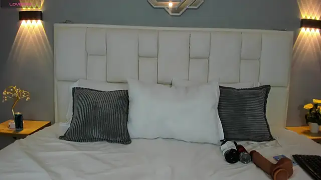 KataThonpson online show from March 1, 2026, 4:12 am