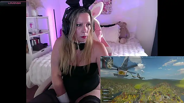 ArchangelTheFrancaise online show from April 18, 2026, 5:04 pm