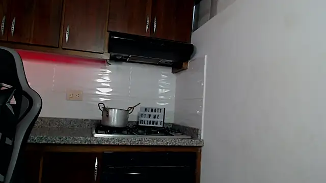 Scarlet vibe07 online show from February 27, 2026, 7:14 pm