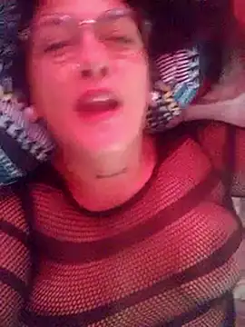 kuramaqueen online show from February 17, 2026, 3:48 am