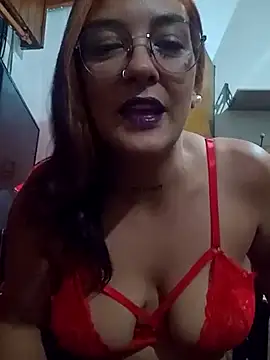 kuramaqueen online show from April 9, 2026, 3:19 am