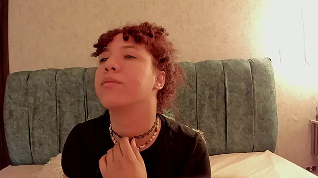 Aleera Walton online show from March 18, 2026, 7:15 pm