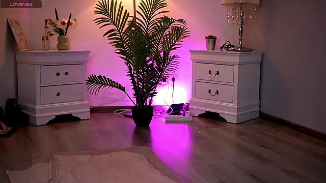 Snapshot of KassidyVibe chatting on February 11, 2026, 11:10 am KassidyVibe online show from February 11, 2026, 11:10 am