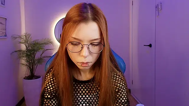 PinkAn8el online show from February 11, 2026, 2:44 am