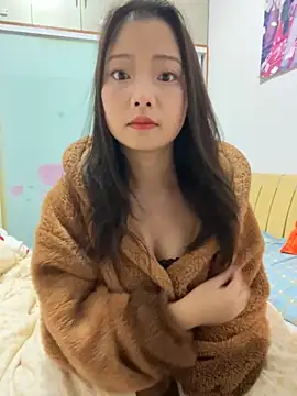 BIGBABYYEYE online show from February 8, 2026, 9:18 am