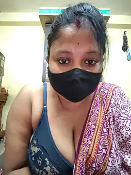 Snapshot of Curvy_Trisha chatting on June 12, 2026, 1:20 pm Curvy Trisha online show from June 12, 2026, 1:20 pm