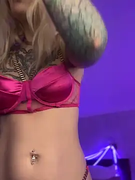 BlondeDoll  online show from February 24, 2026, 5:19 am