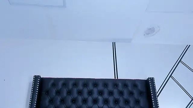  Cherry fox online show from February 4, 2026, 12:22 pm