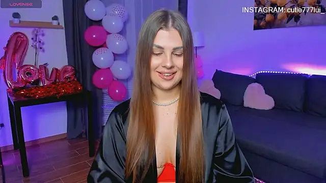 CutieLui  online show from February 10, 2026, 6:07 pm