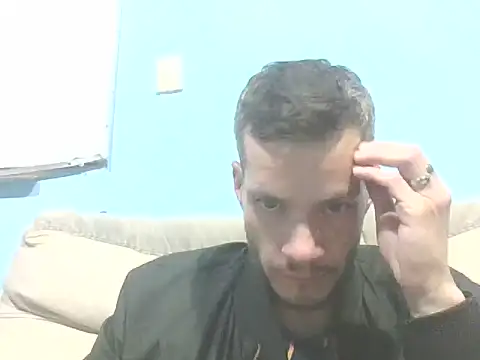 BabeseniirRS online show from July 17, 2026, 5:37 am