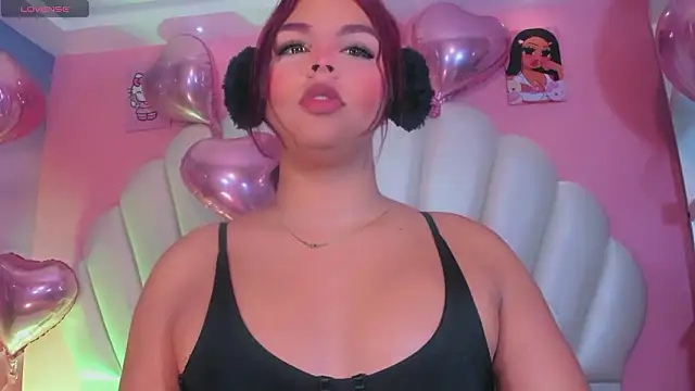 Snapshot of Maia_Hotts chatting on February 14, 2026, 12:16 pm Maia Hotts online show from February 14, 2026, 12:16 pm